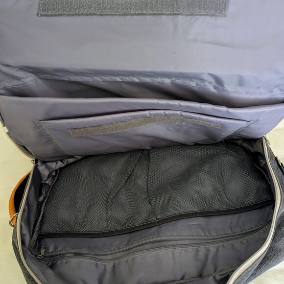 Vangoddy Slate Laptop Carrier/Backpack/ Briefcase - Like new - Picture 3 of 8